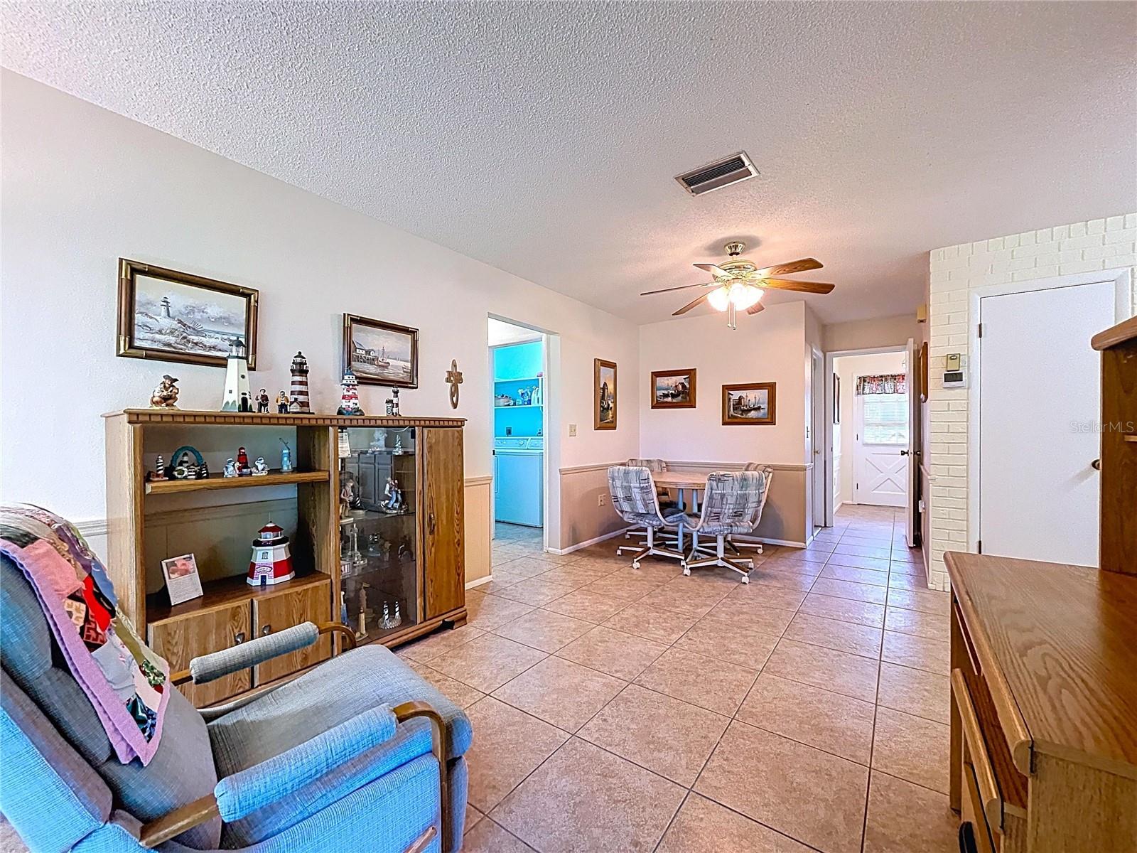 Image 42 of 61 For 9038 Byron Street