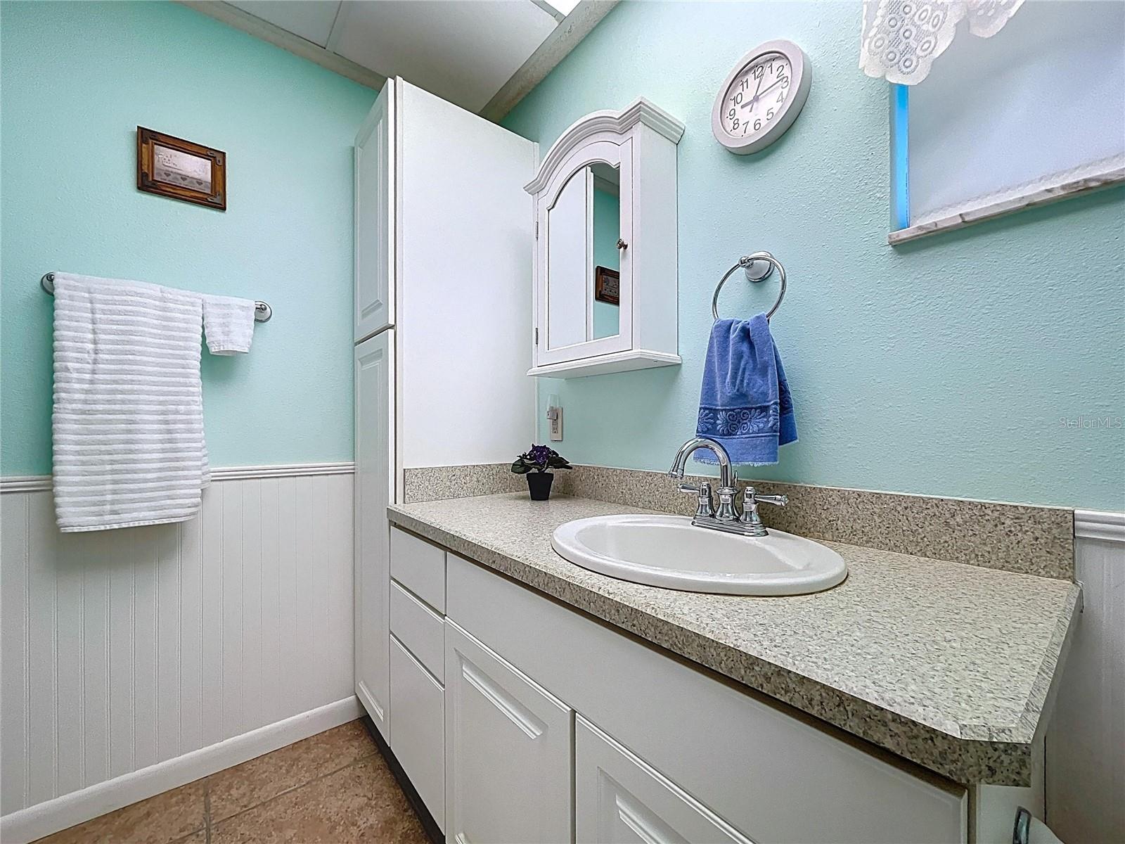 Image 54 of 61 For 9038 Byron Street