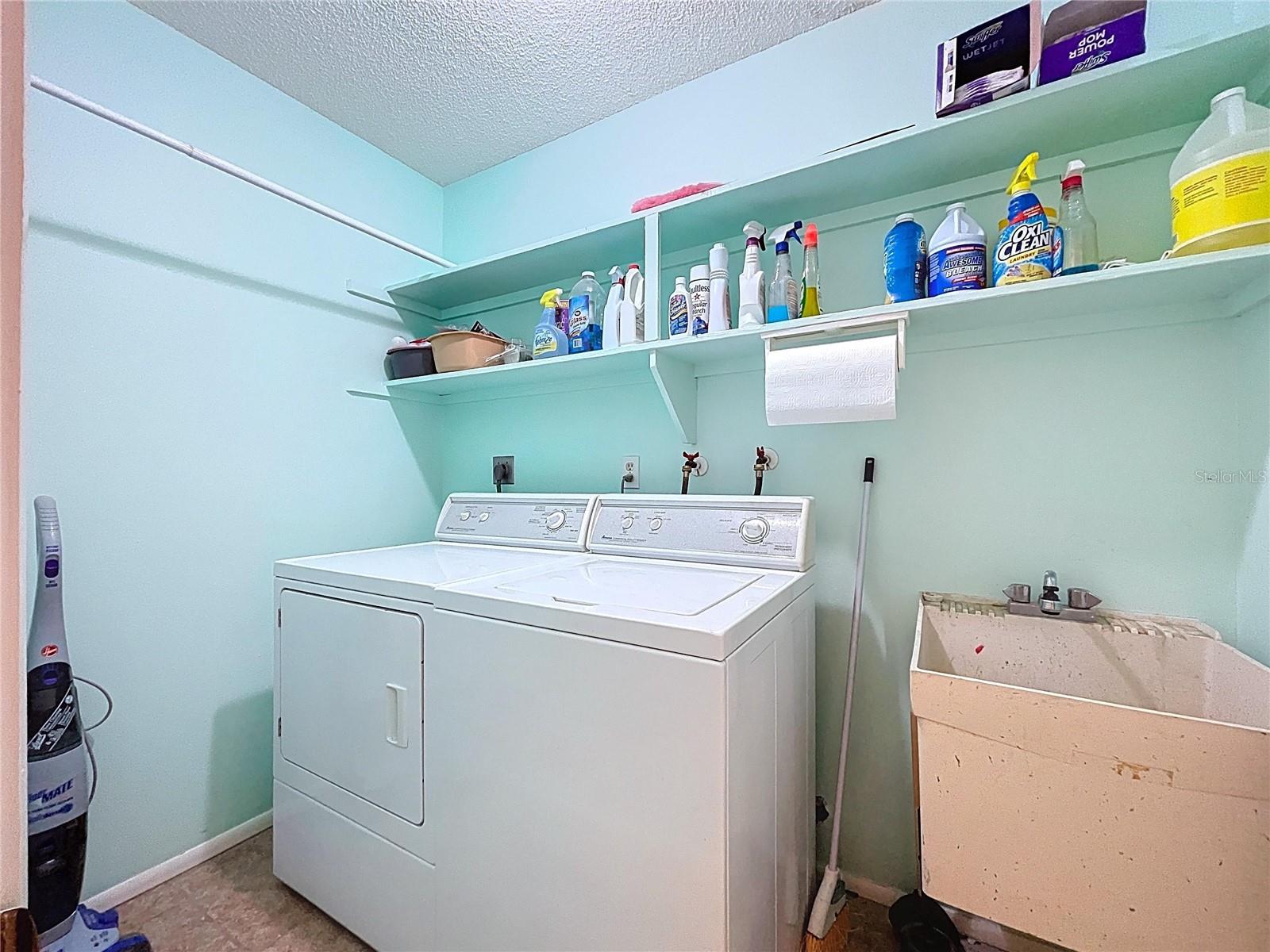 Image 55 of 61 For 9038 Byron Street