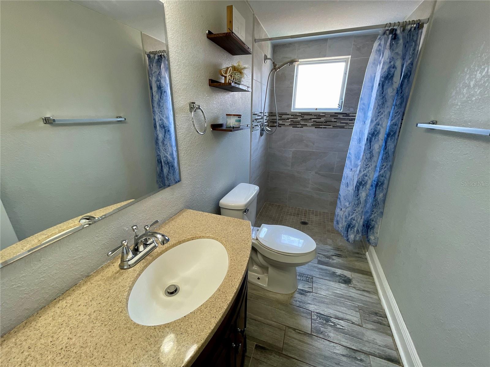 Image 15 of 23 For 6925 Altavista Street