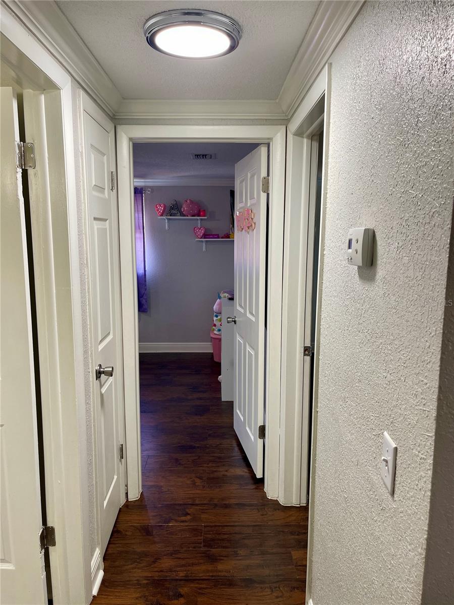 Image 6 of 23 For 6925 Altavista Street