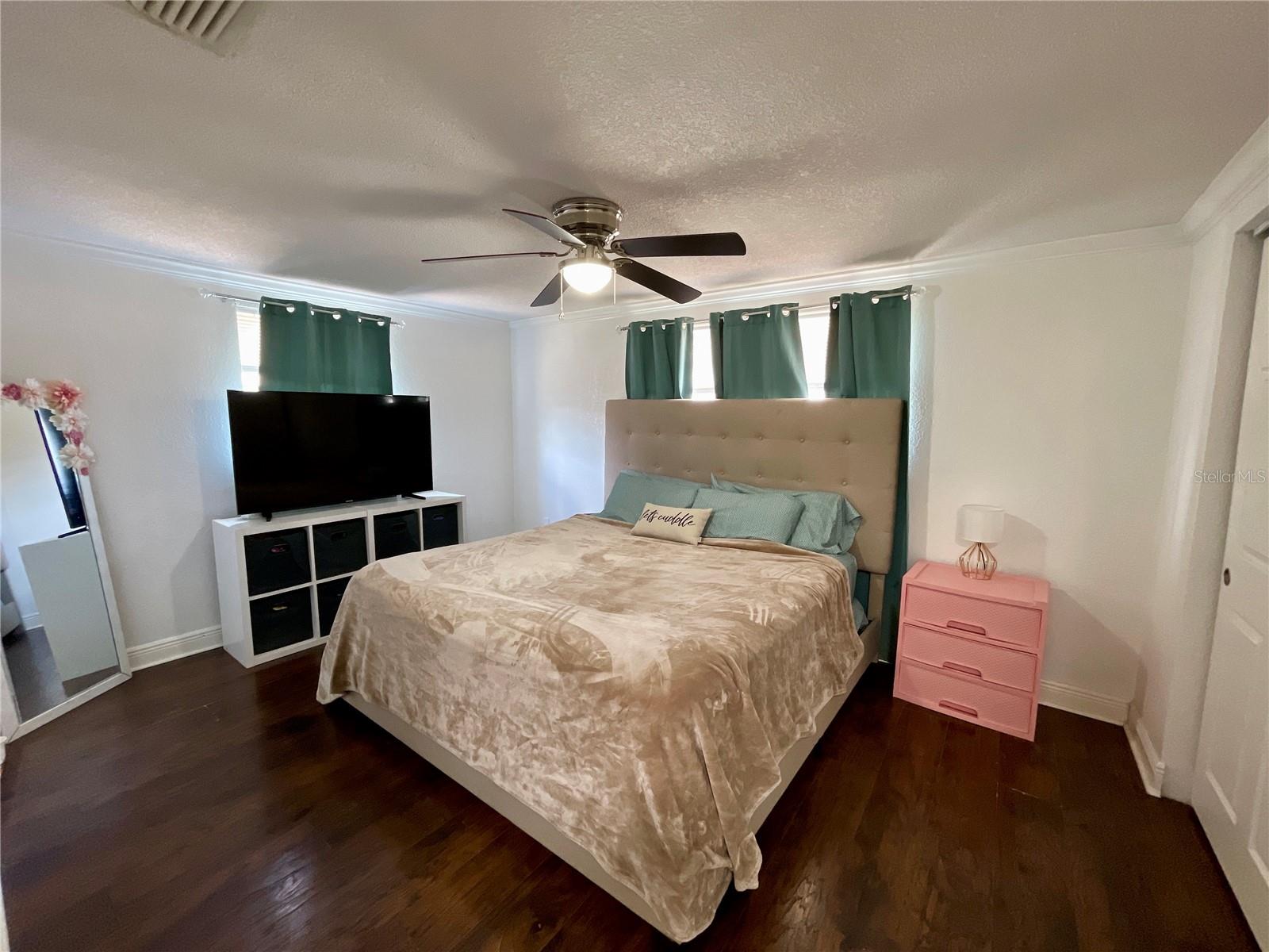 Image 7 of 23 For 6925 Altavista Street