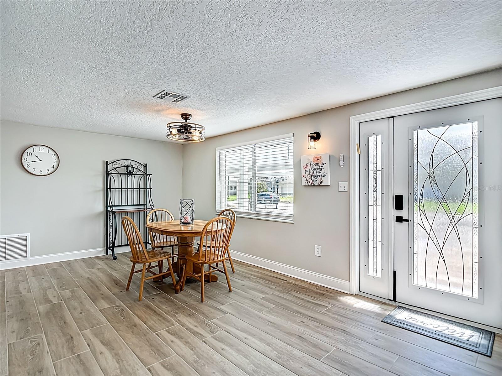 Image 12 of 69 For 13609 Maria Drive