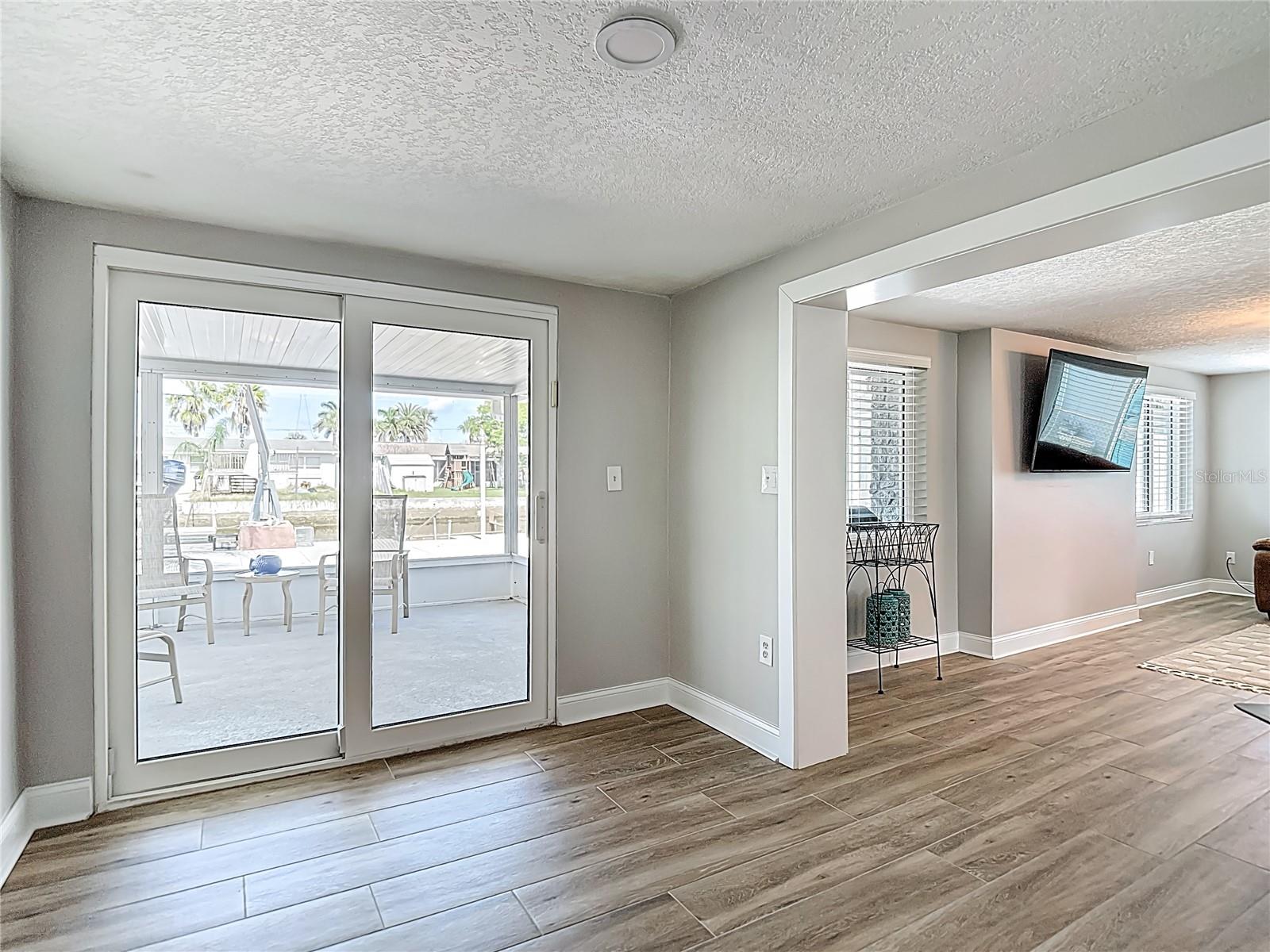 Image 32 of 69 For 13609 Maria Drive
