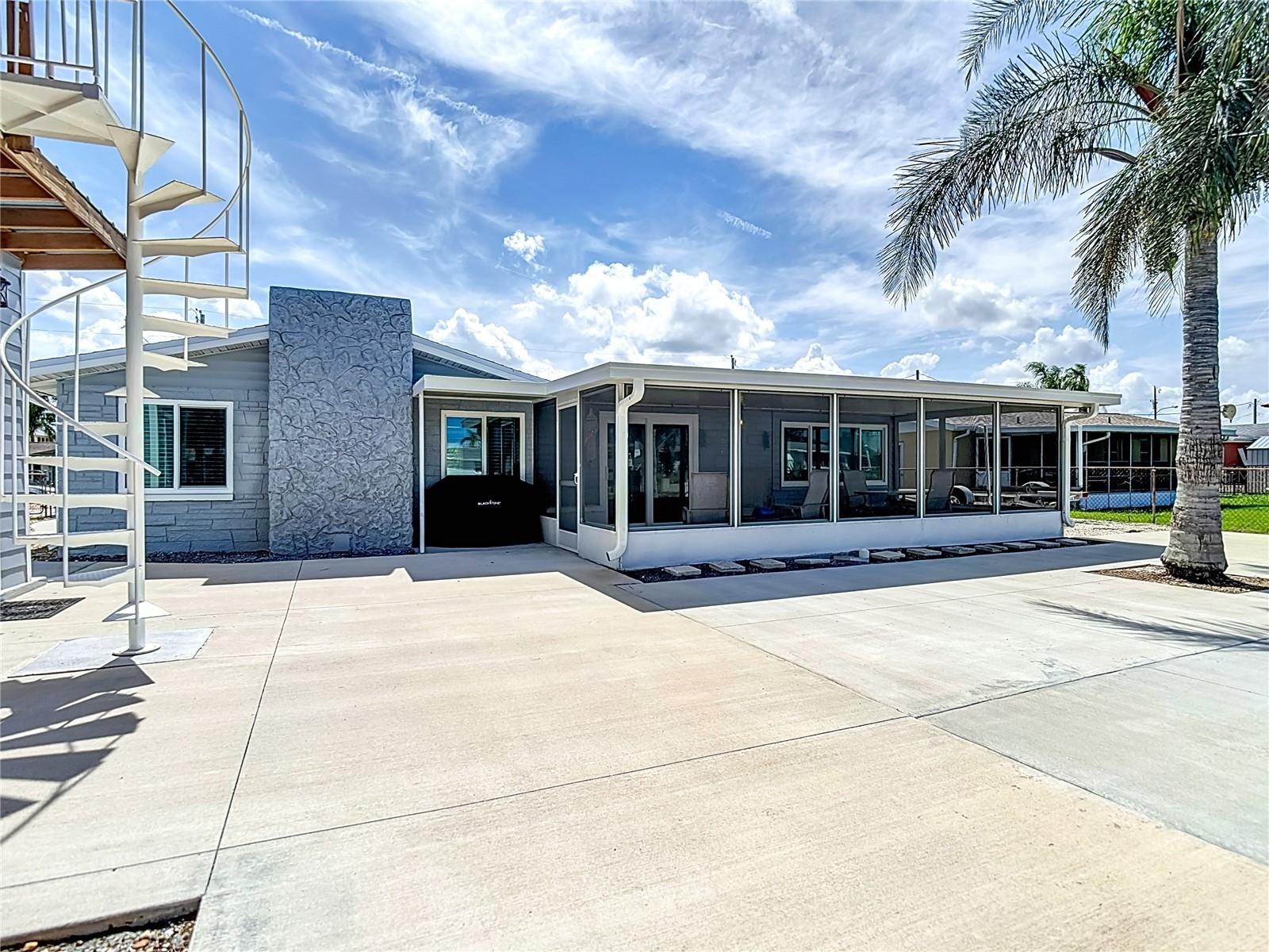 Image 60 of 69 For 13609 Maria Drive