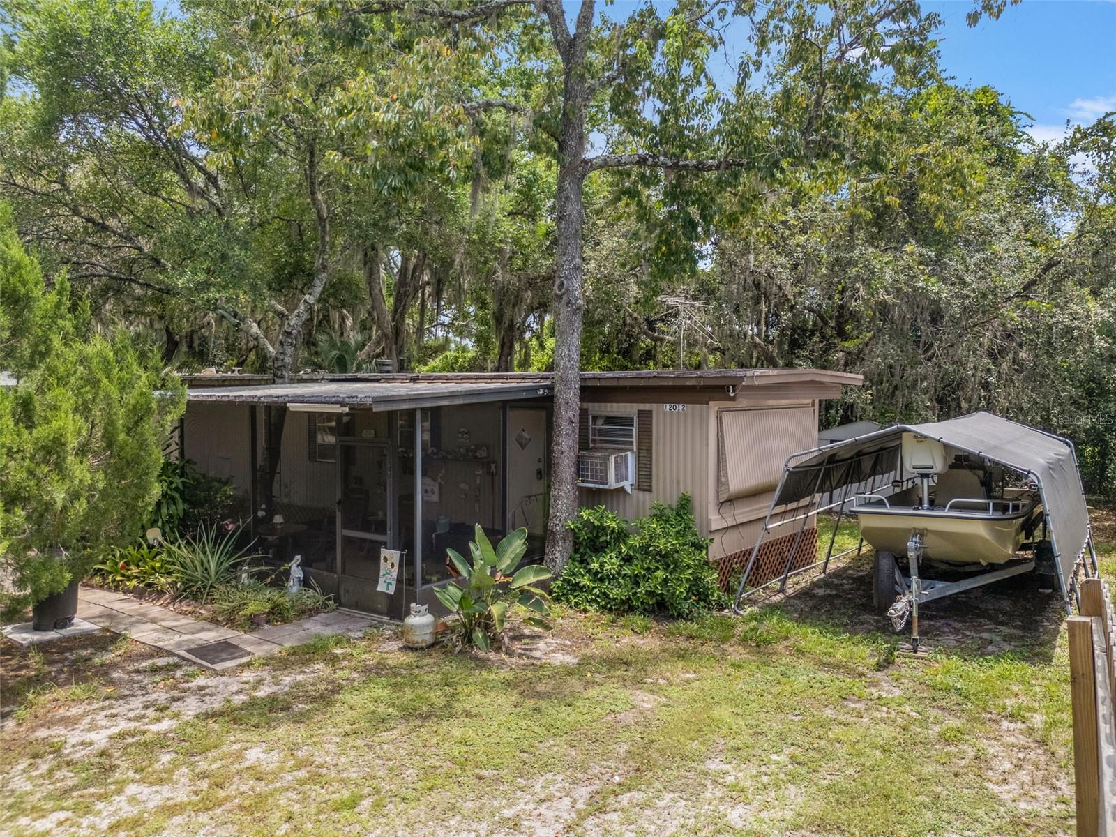 Image 21 of 32 For 12012 Westbay Avenue