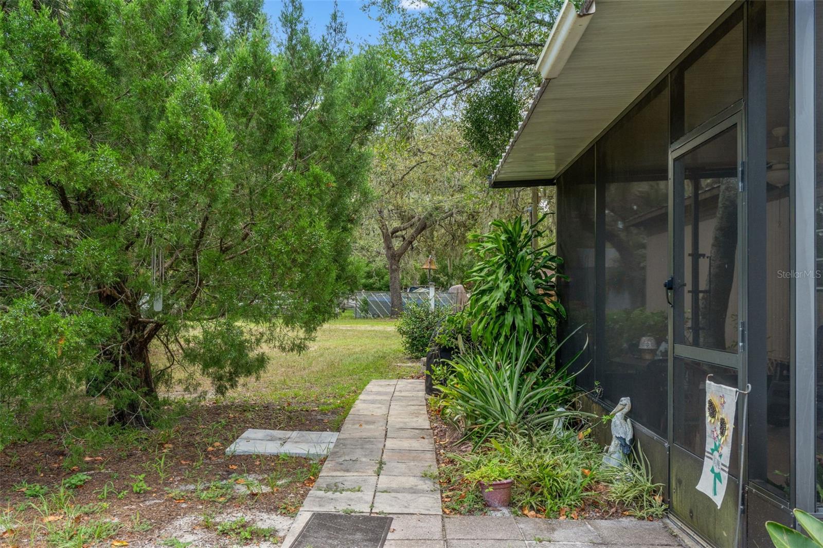 Image 23 of 32 For 12012 Westbay Avenue