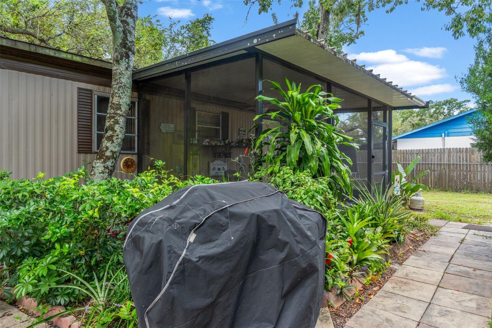 Image 24 of 32 For 12012 Westbay Avenue