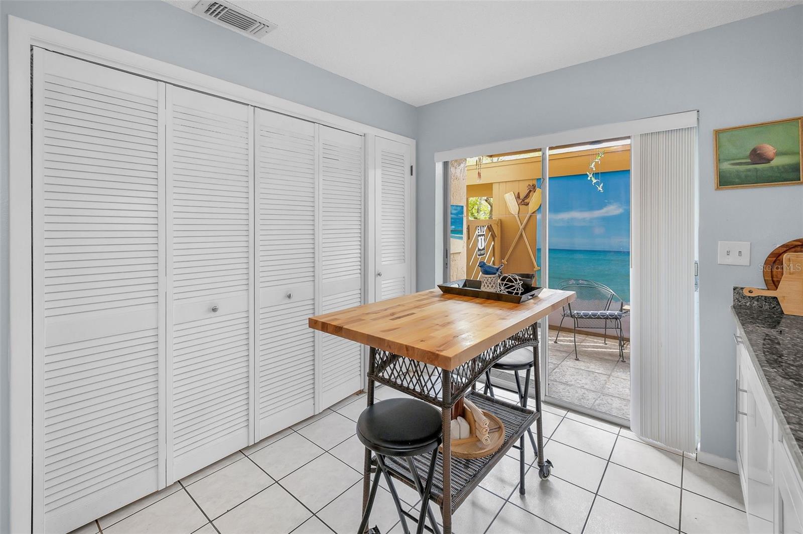 Image 15 of 83 For 3862 Lighthouse Way A