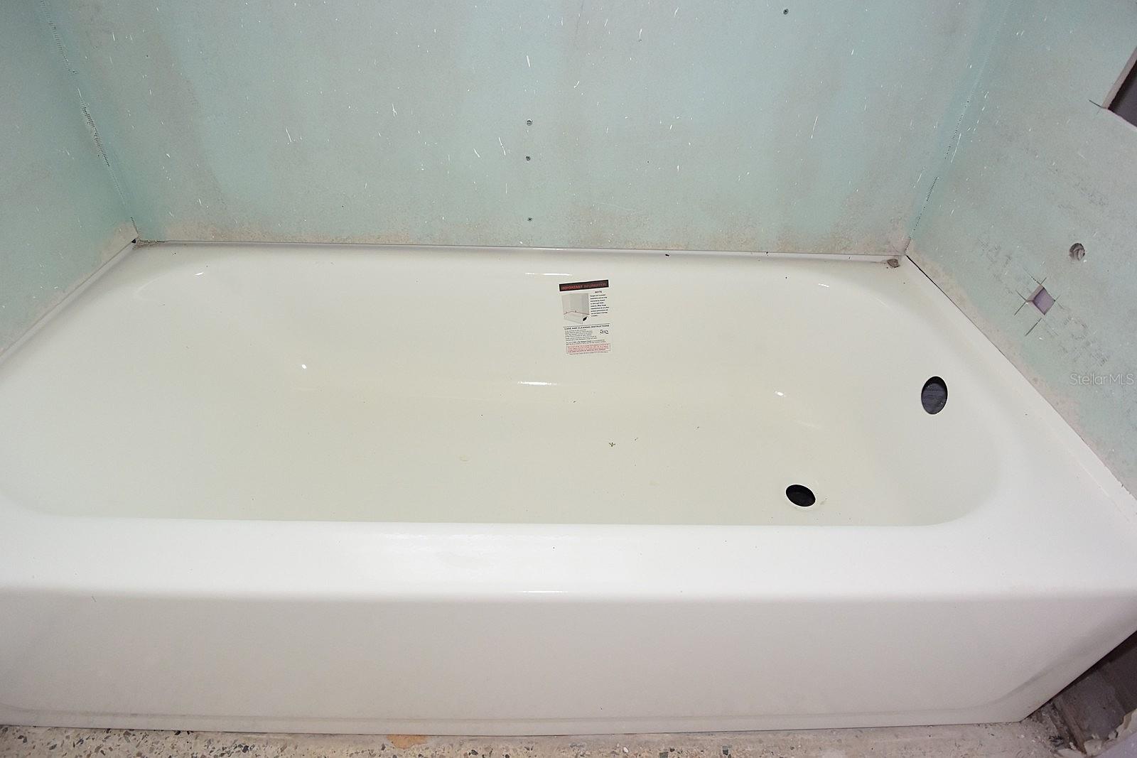 Listing photo id 17 for 2810 Van Buren Street