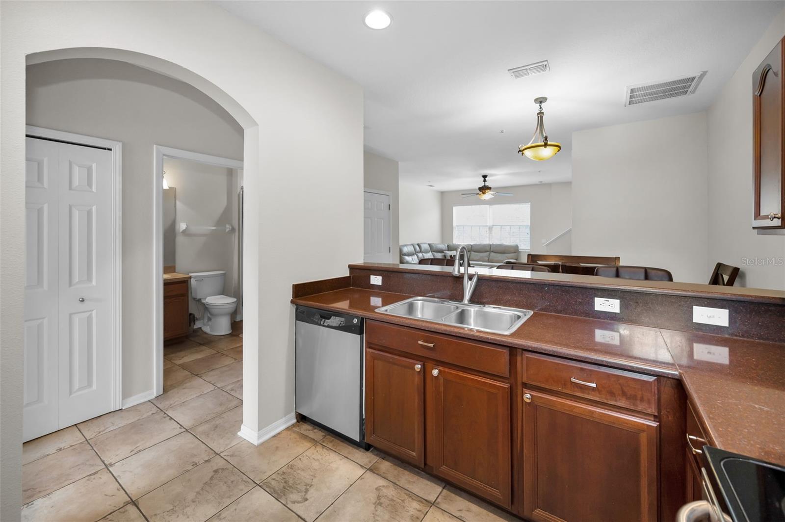 Listing photo id 12 for 5628 Sea Turtle Court