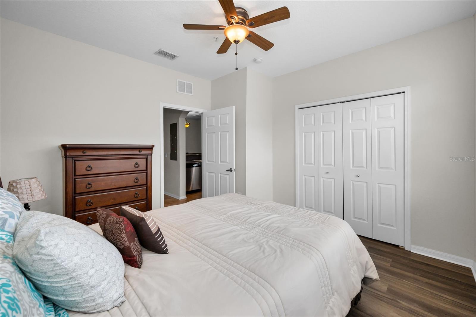 Listing photo id 15 for 5628 Sea Turtle Court