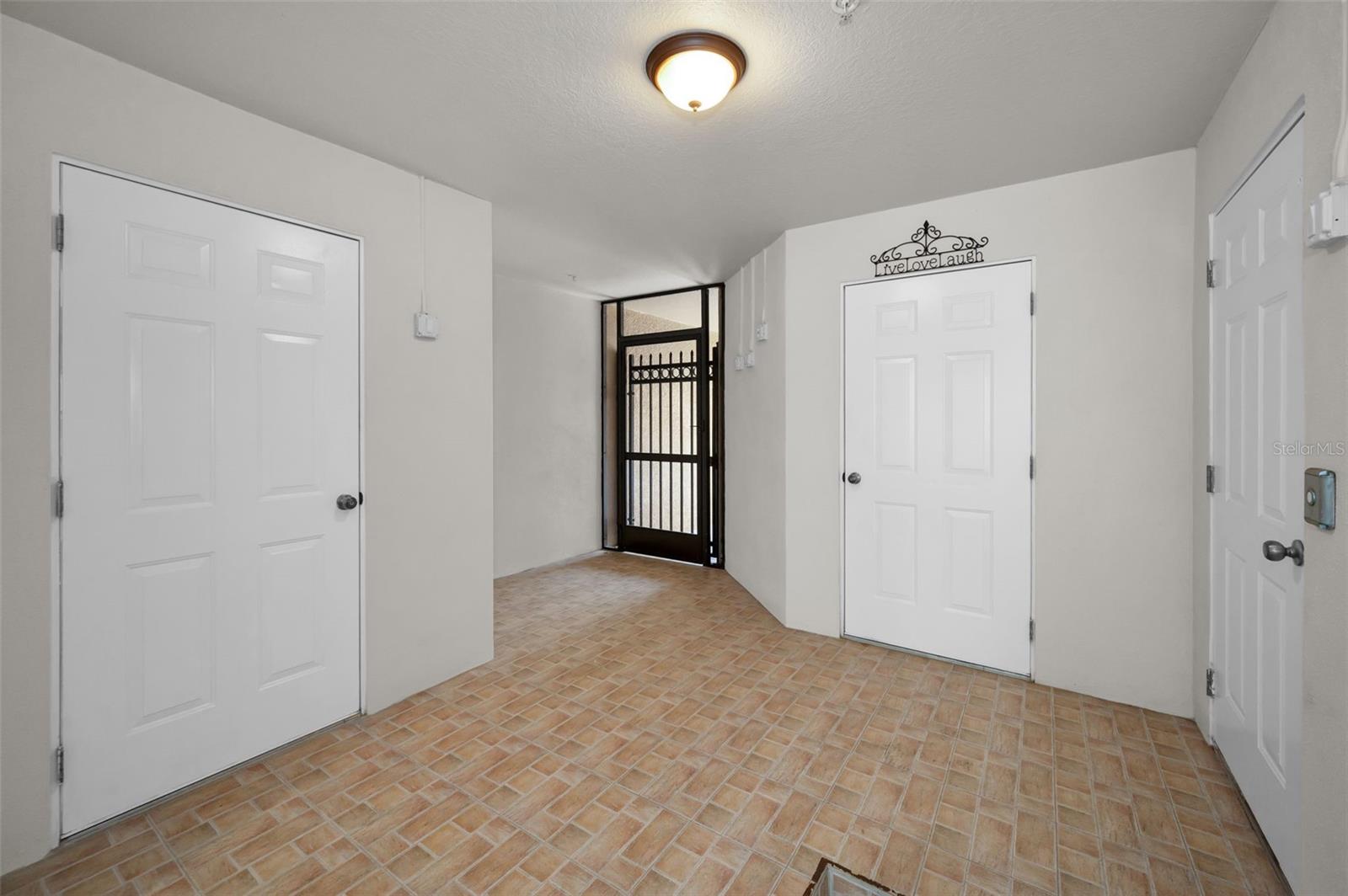 Listing photo id 34 for 5628 Sea Turtle Court