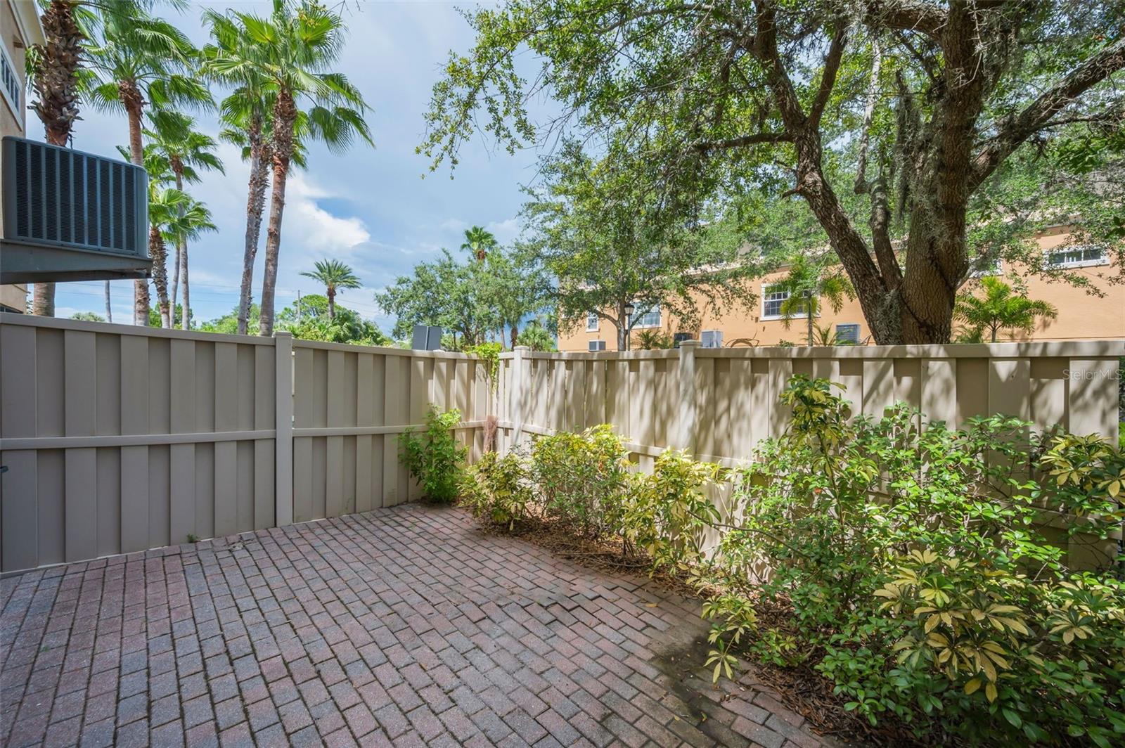 Listing photo id 35 for 5628 Sea Turtle Court