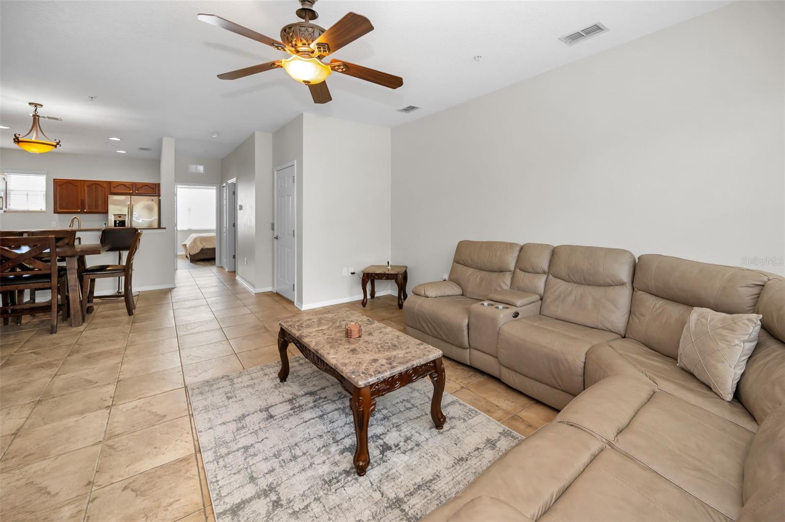 Listing photo id 3 for 5628 Sea Turtle Court