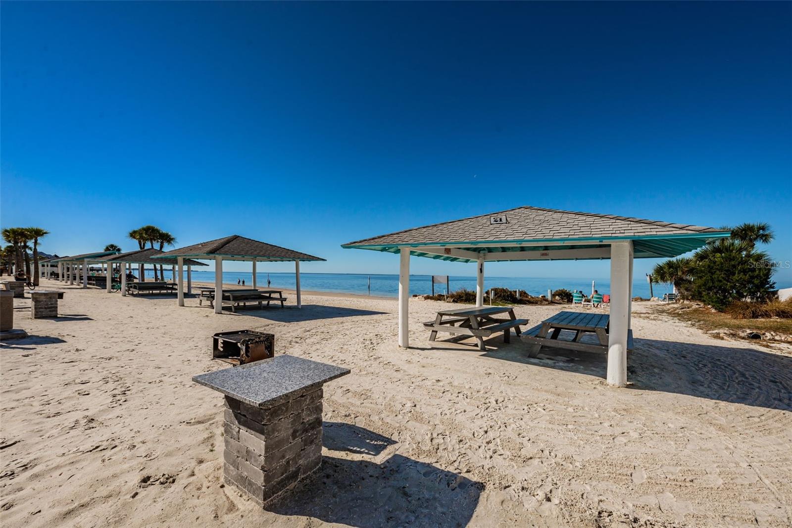 Listing photo id 73 for 5628 Sea Turtle Court