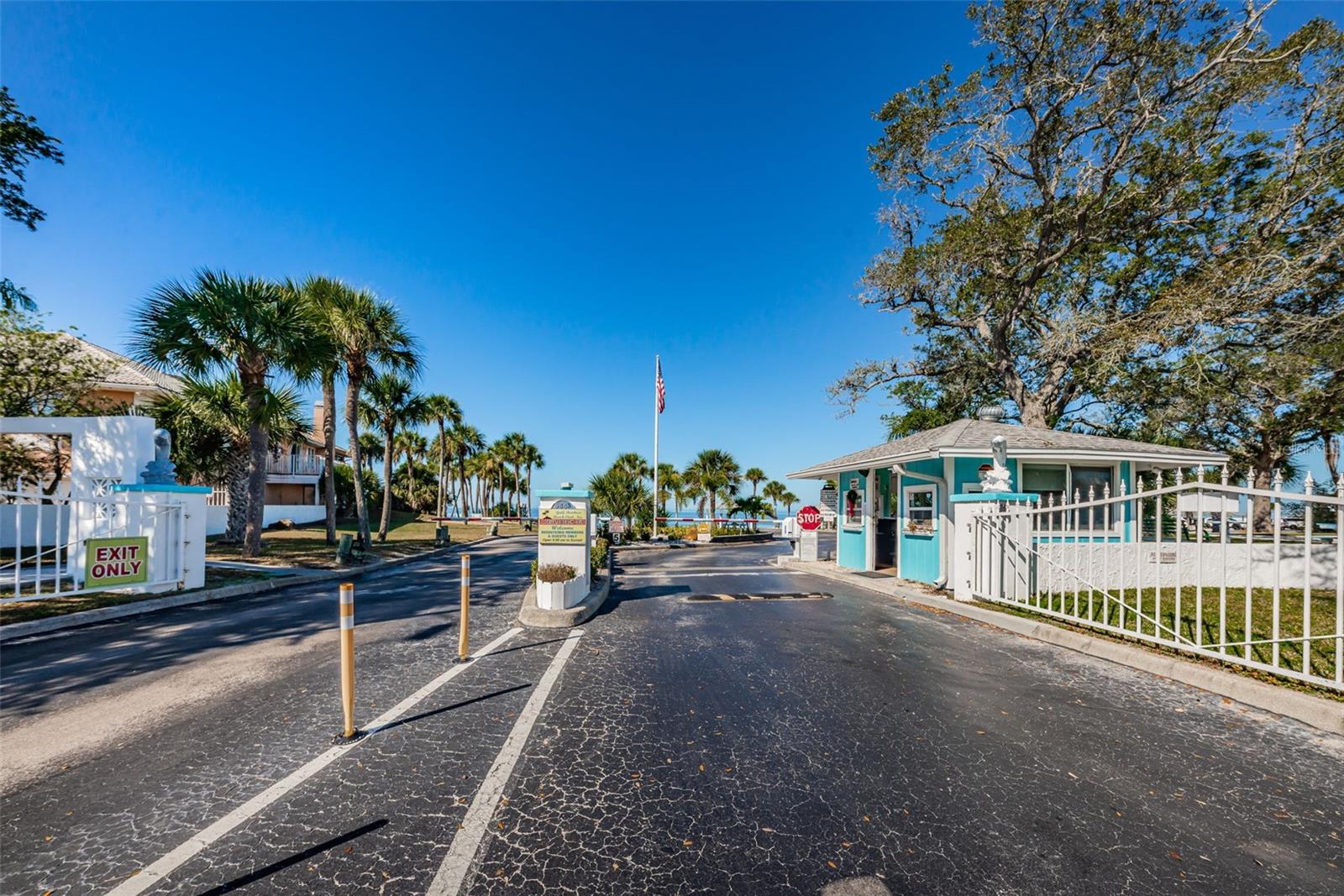 Listing photo id 96 for 5628 Sea Turtle Court