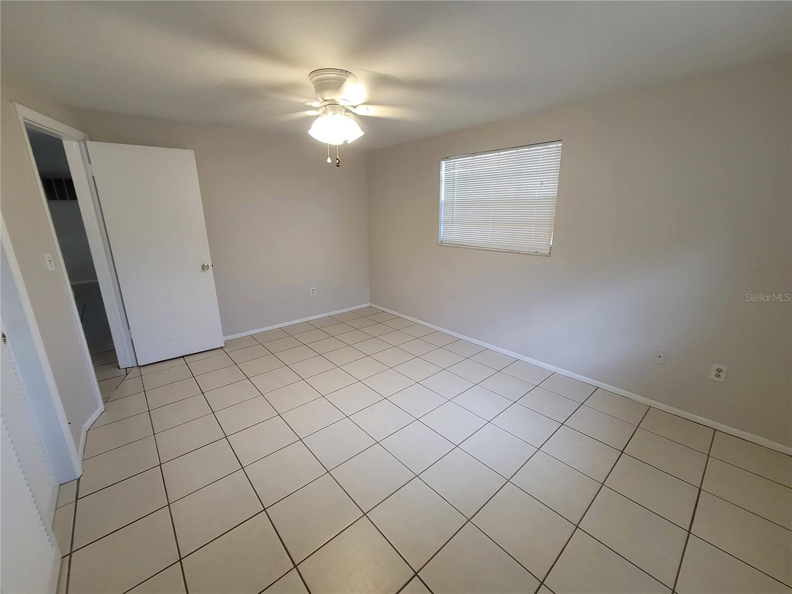 Image 13 of 23 For 4350 Newbury Drive