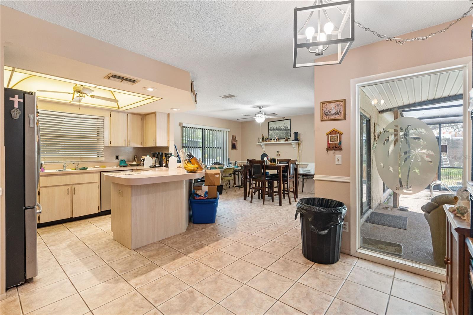 Image 3 of 31 For 4482 Plumosa Street