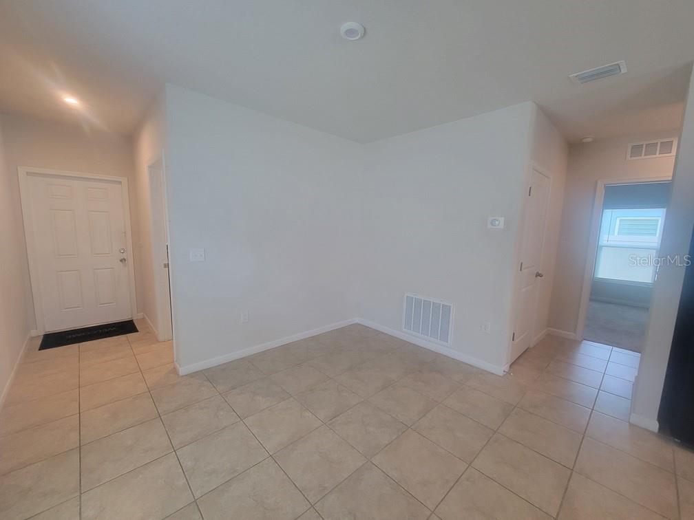 Image 3 of 18 For 35192 Arya Way