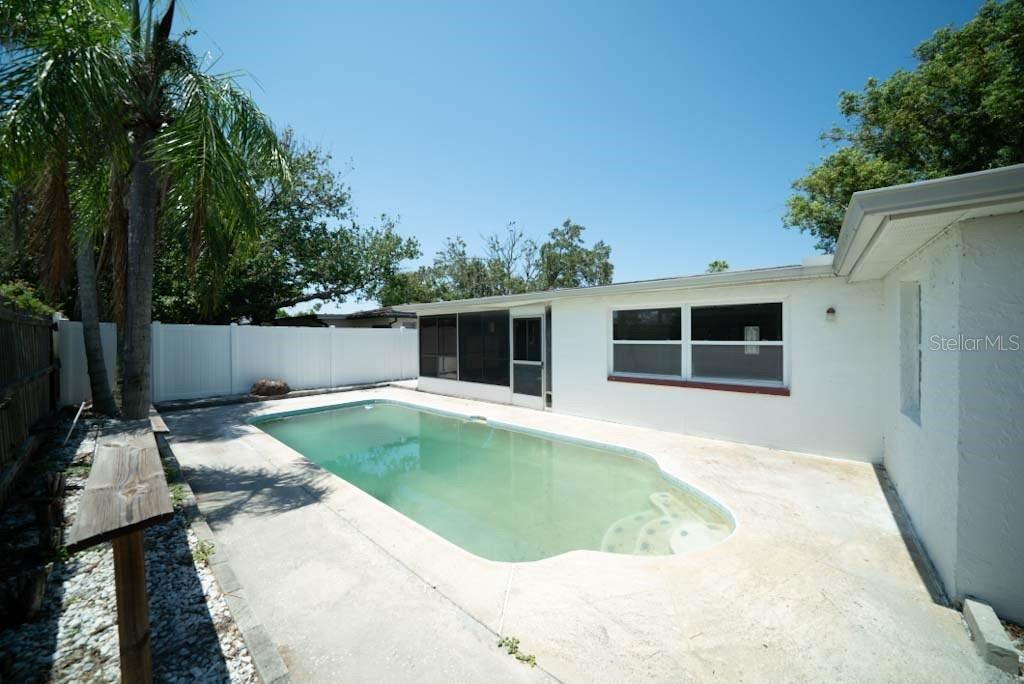 Image 18 of 19 For 8948 Lido Lane