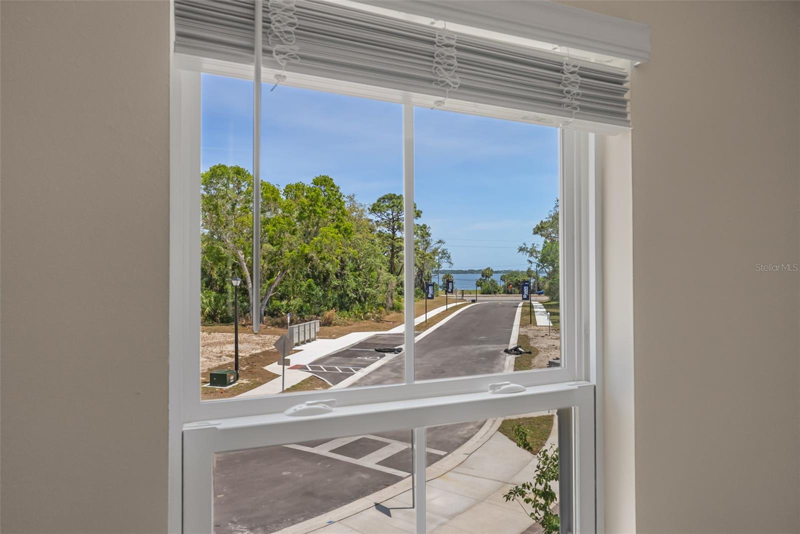 Image 3 of 12 For 1888 Kendall Pointe Place
