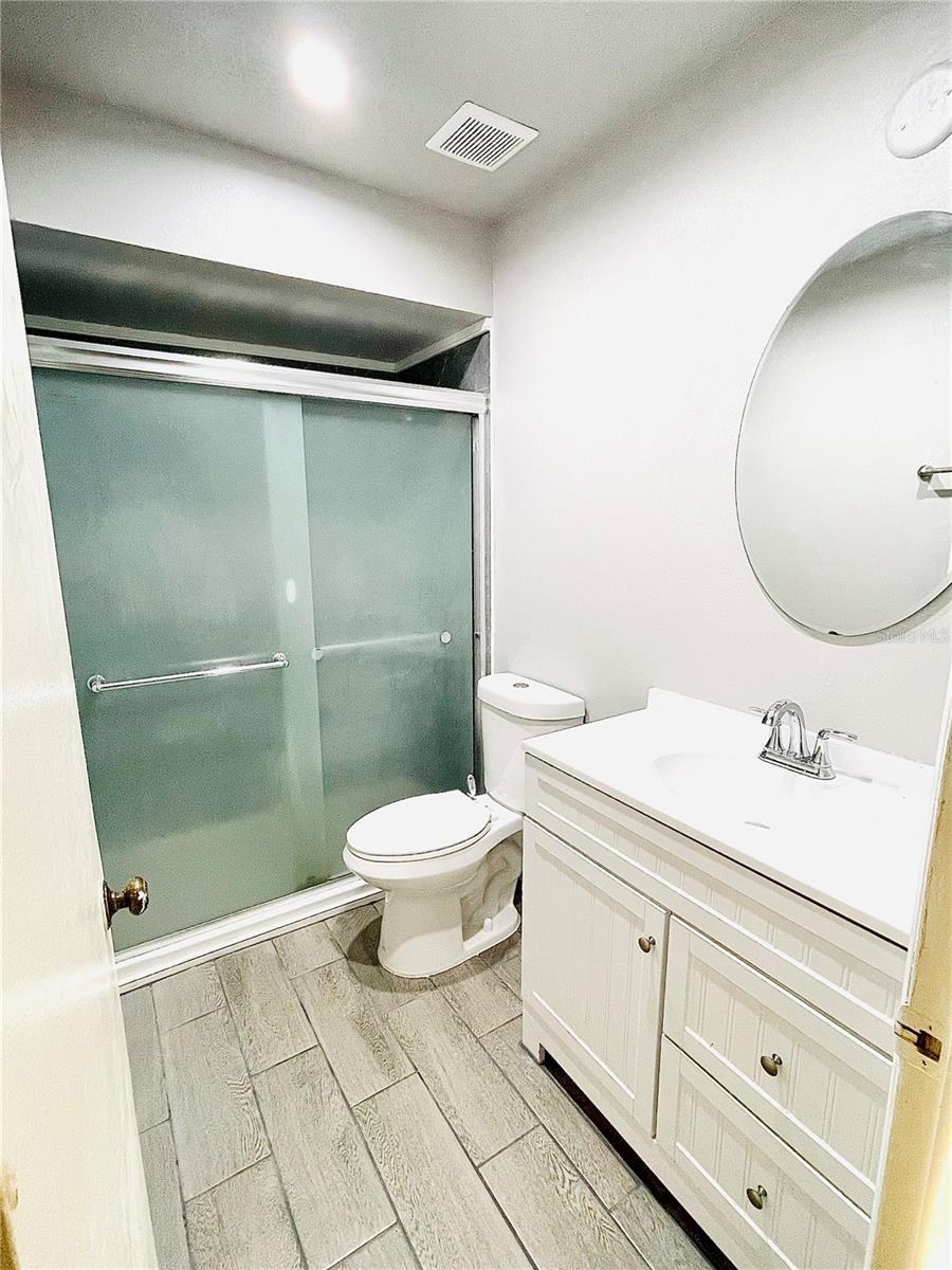Image 3 of 3 For 1420 Ridge Lake Court