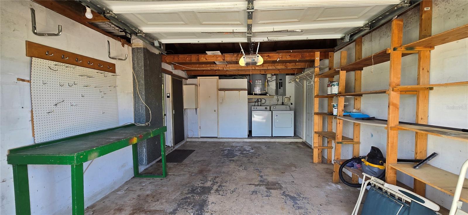 Listing photo id 11 for 3804 Beacon Square Drive