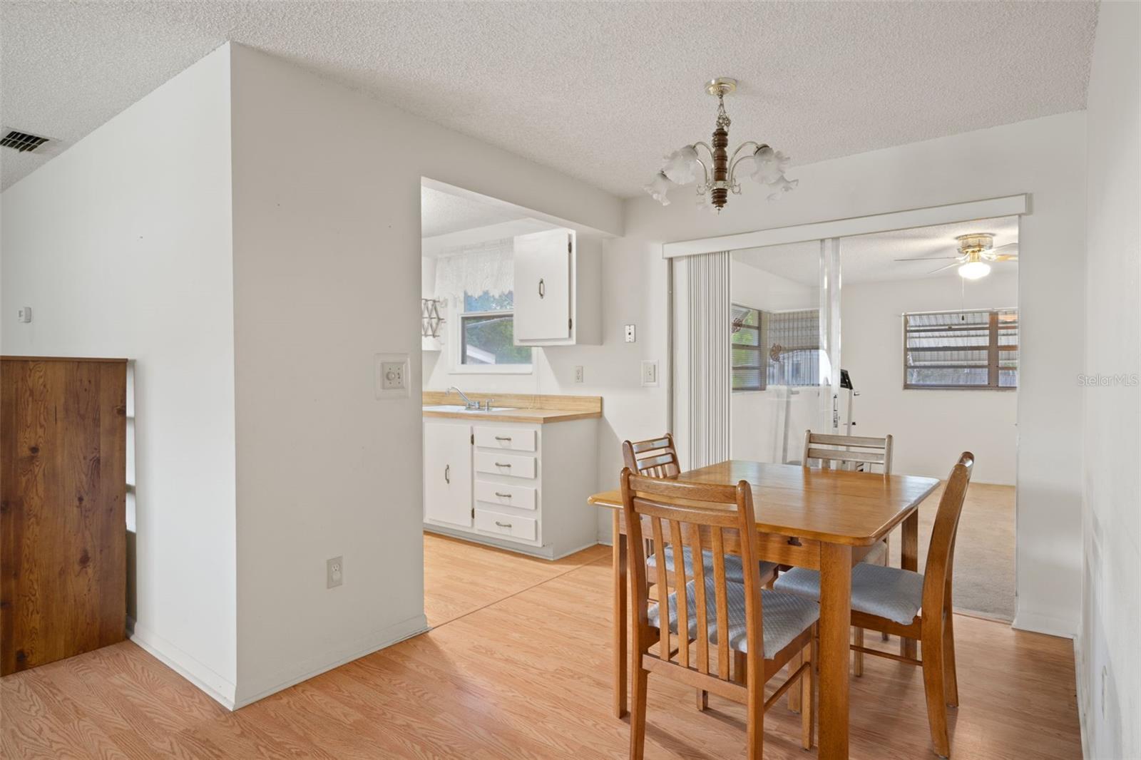 Image 10 of 36 For 9748 Bayside Court