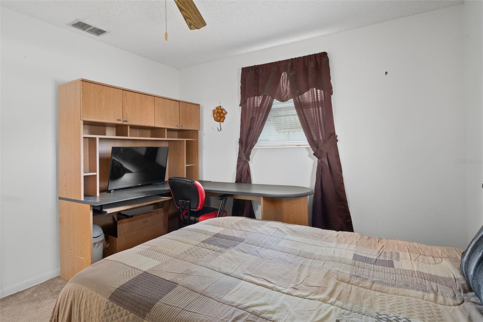 Image 23 of 36 For 9748 Bayside Court