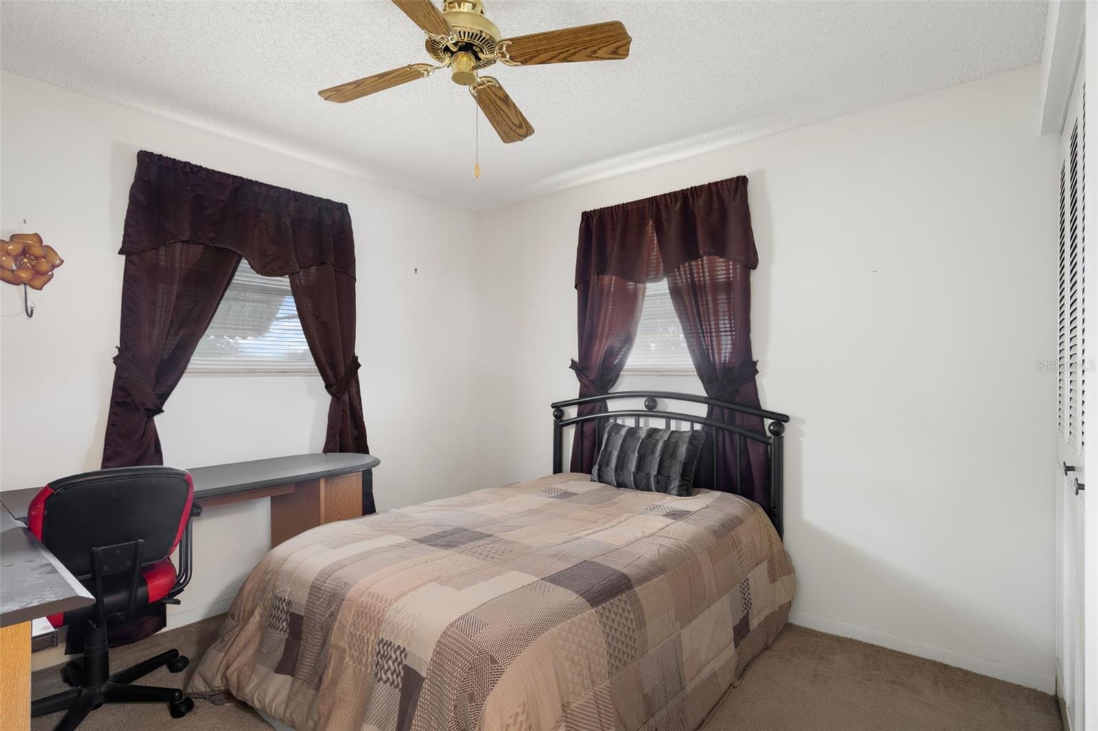 Image 24 of 36 For 9748 Bayside Court