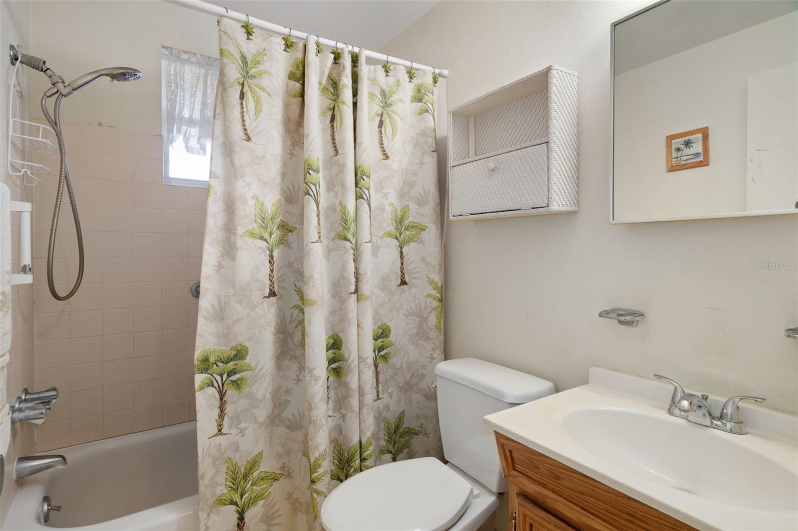 Image 27 of 36 For 9748 Bayside Court