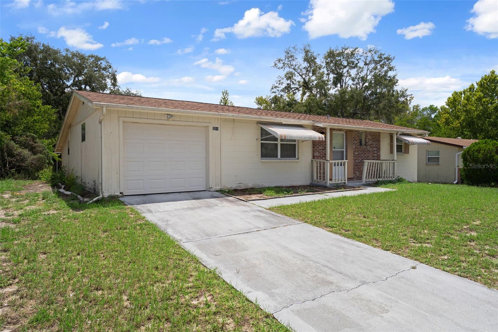 Image 4 of 36 For 9748 Bayside Court