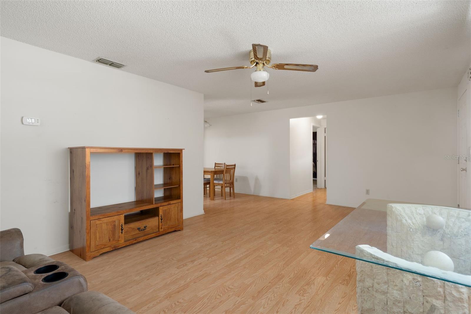 Image 7 of 36 For 9748 Bayside Court