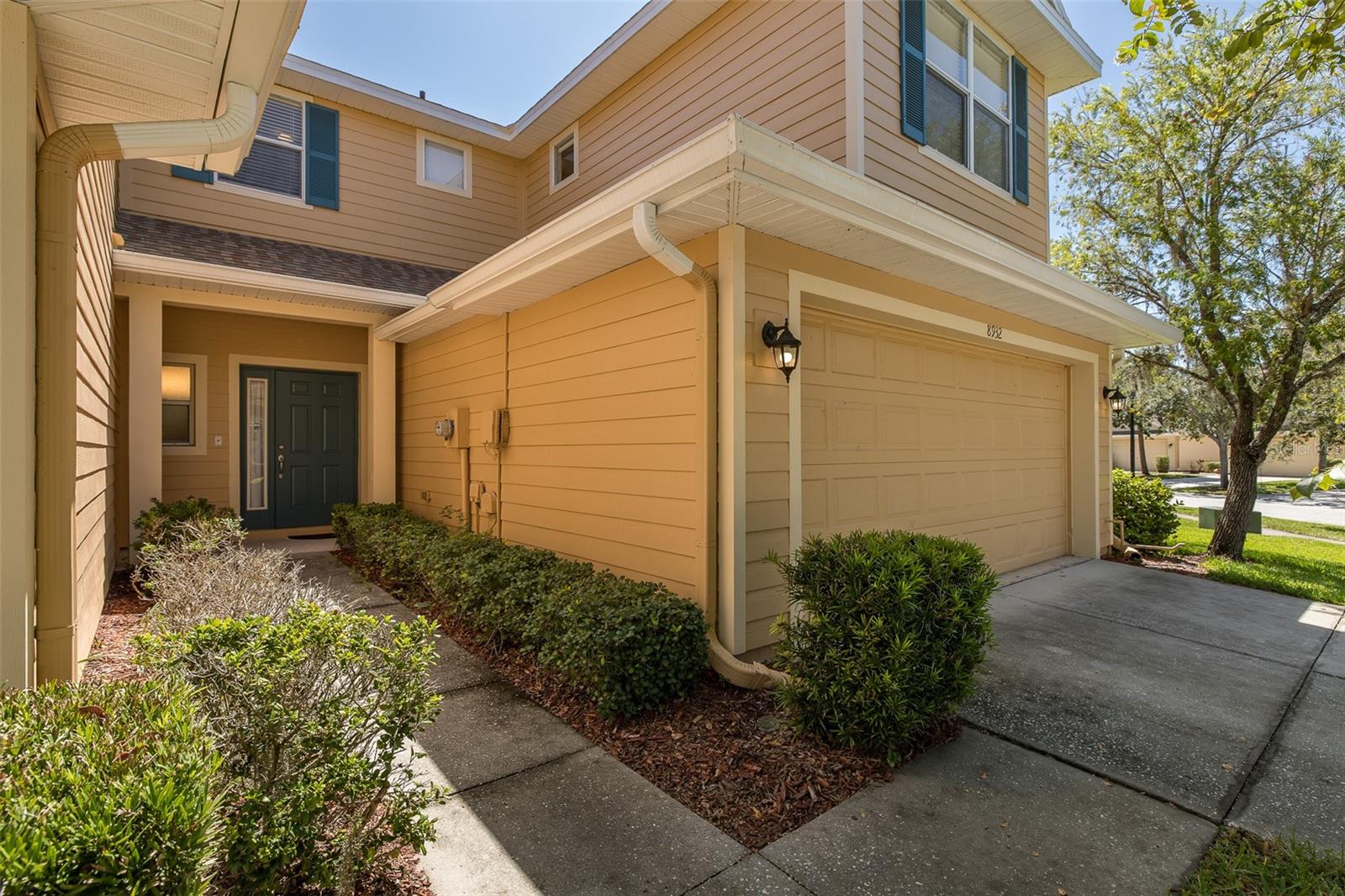 Image 2 of 81 For 8932 Iron Oak Avenue