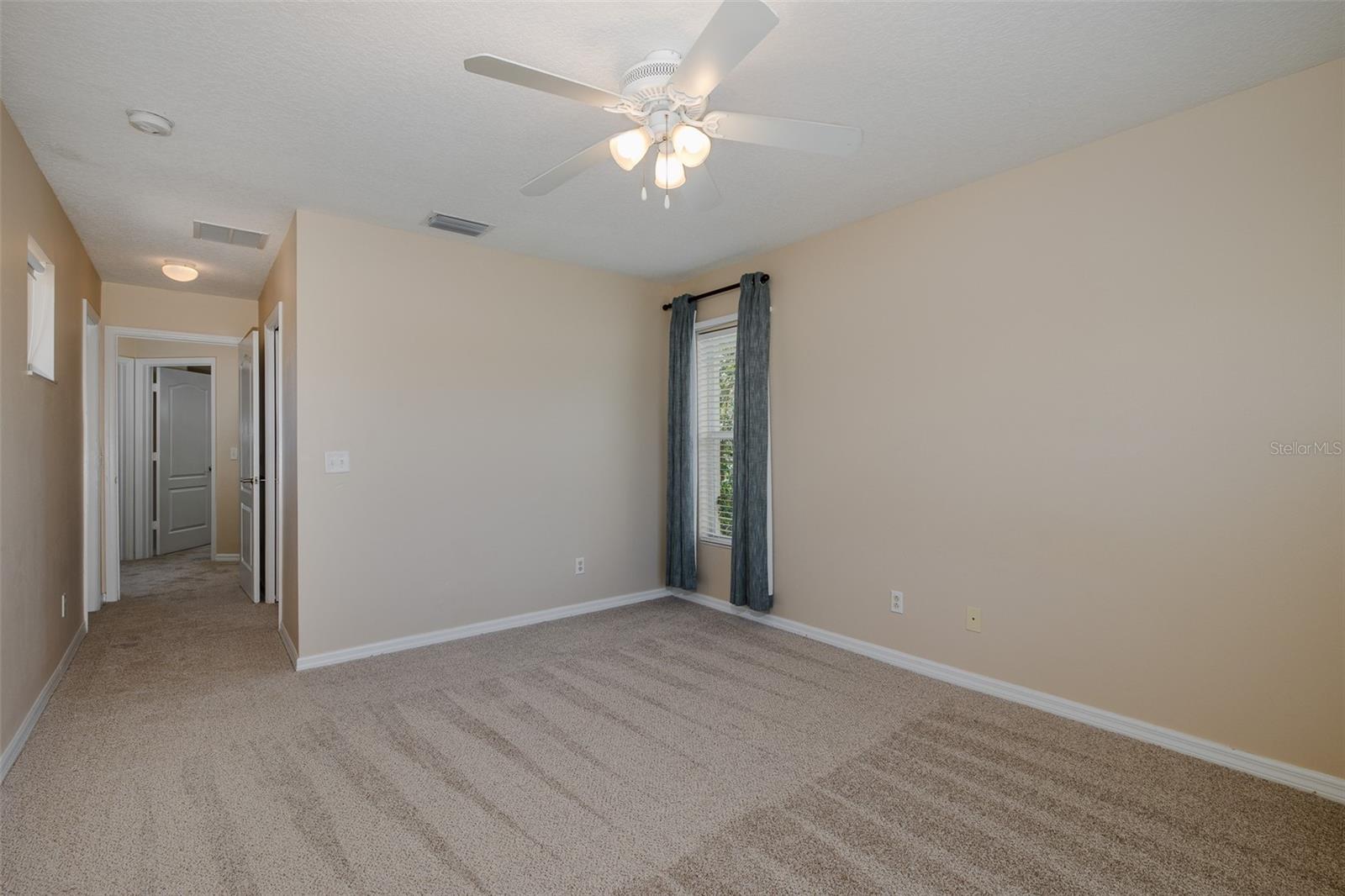 Image 31 of 81 For 8932 Iron Oak Avenue