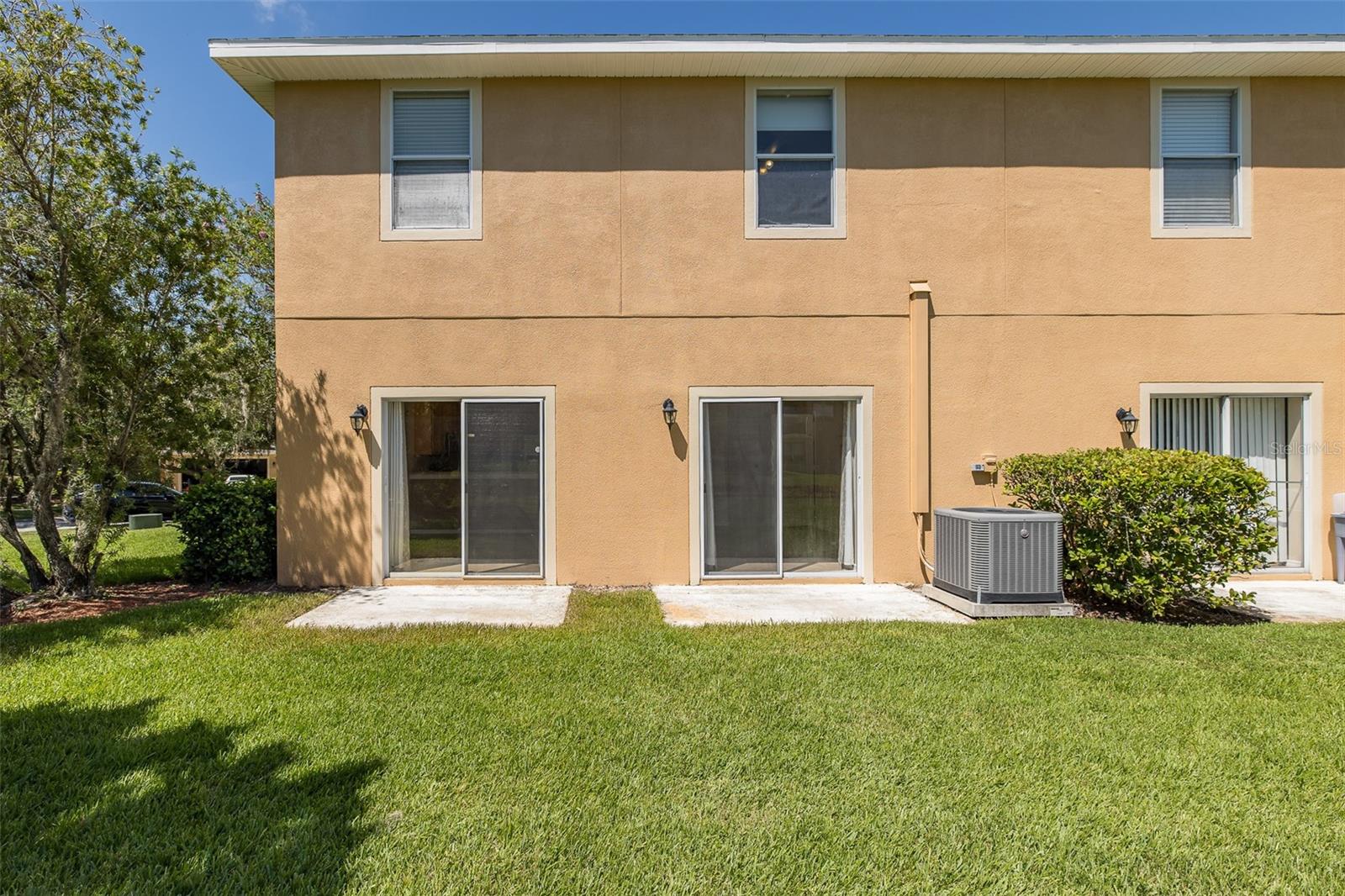 Image 37 of 81 For 8932 Iron Oak Avenue