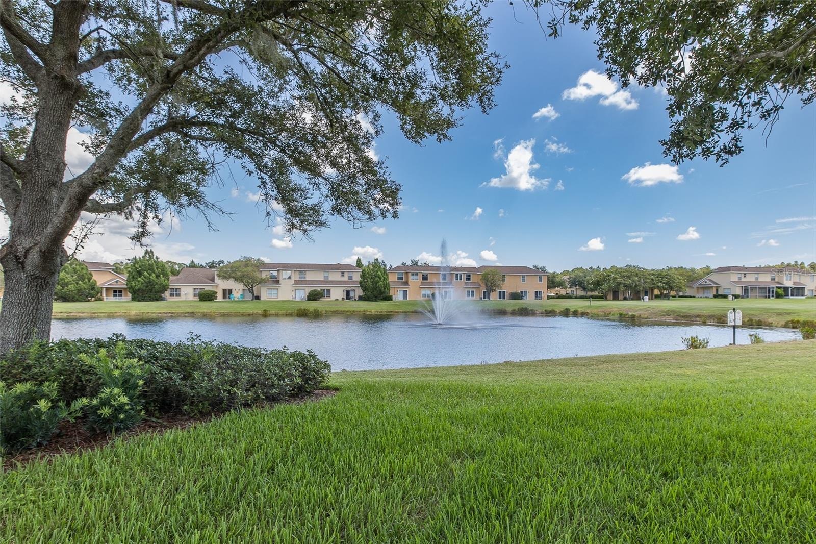 Image 48 of 81 For 8932 Iron Oak Avenue