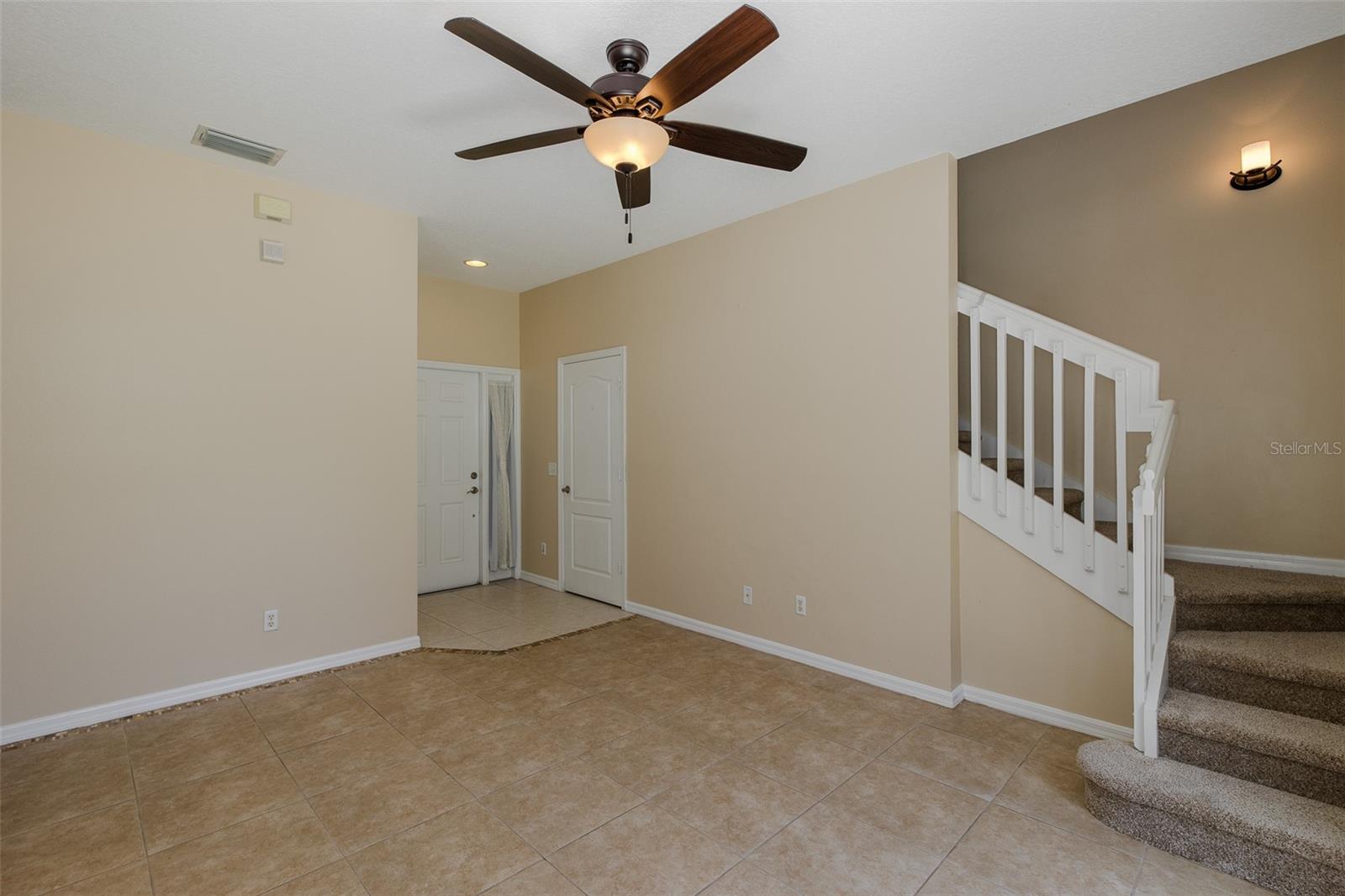 Image 6 of 81 For 8932 Iron Oak Avenue