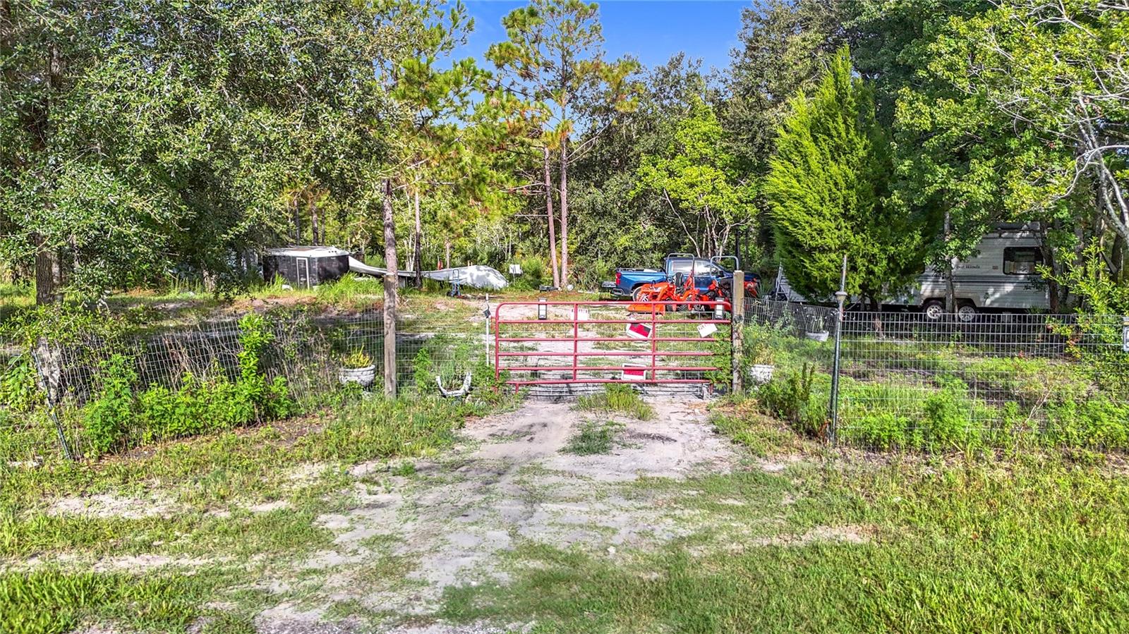 Image 4 of 47 For 0 Thomas Boulevard