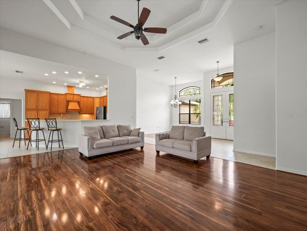 Listing photo id 14 for 9694 Southern Belle Drive