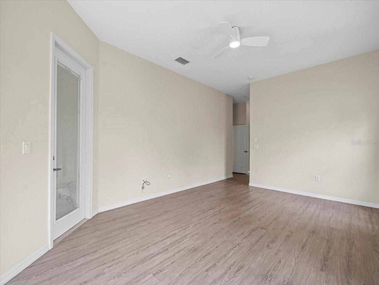 Listing photo id 18 for 9694 Southern Belle Drive