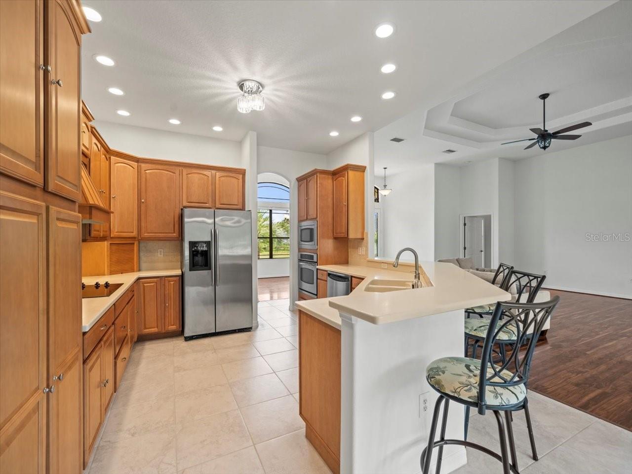Listing photo id 27 for 9694 Southern Belle Drive
