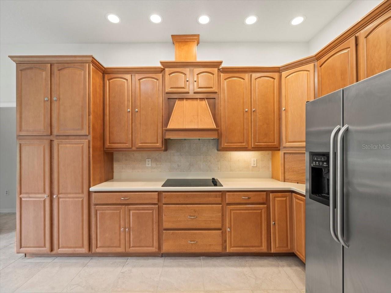 Listing photo id 31 for 9694 Southern Belle Drive