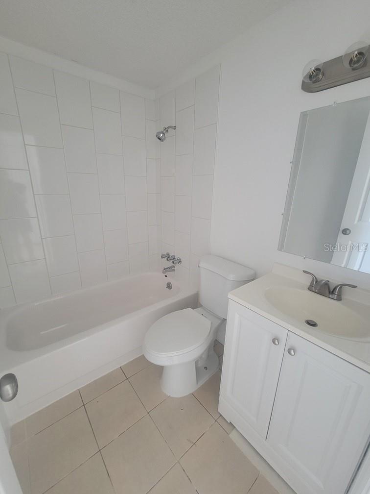 Listing photo id 8 for 4922 Filner Street