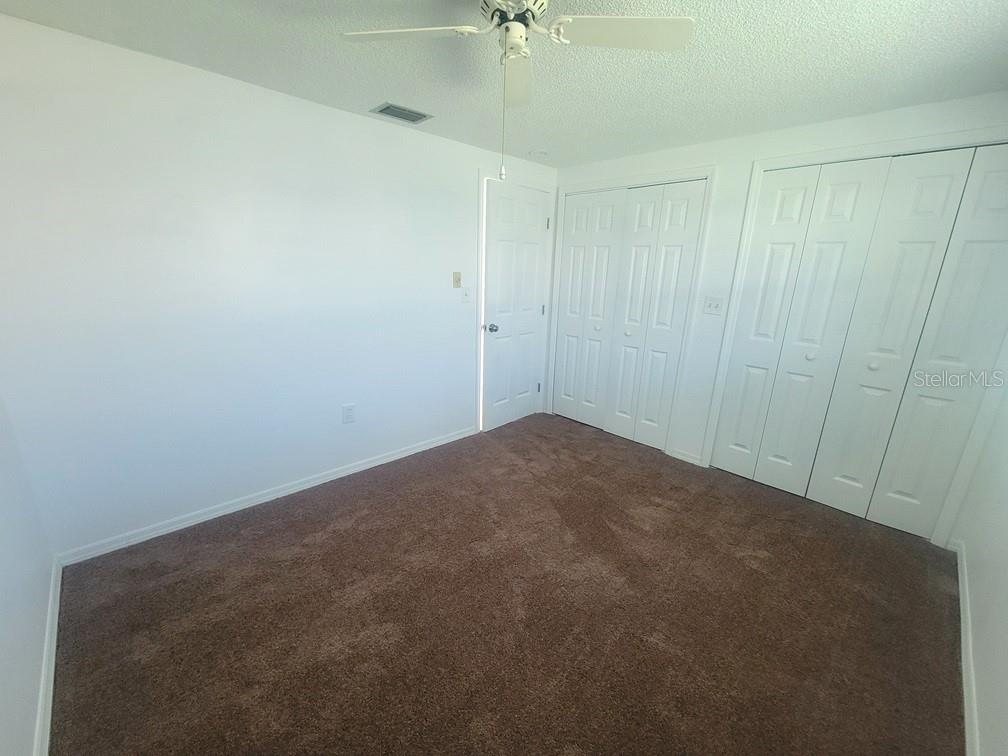 Listing photo id 7 for 4922 Filner Street