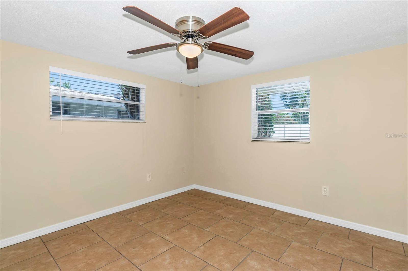 Listing photo id 9 for 7745 Yucca Drive