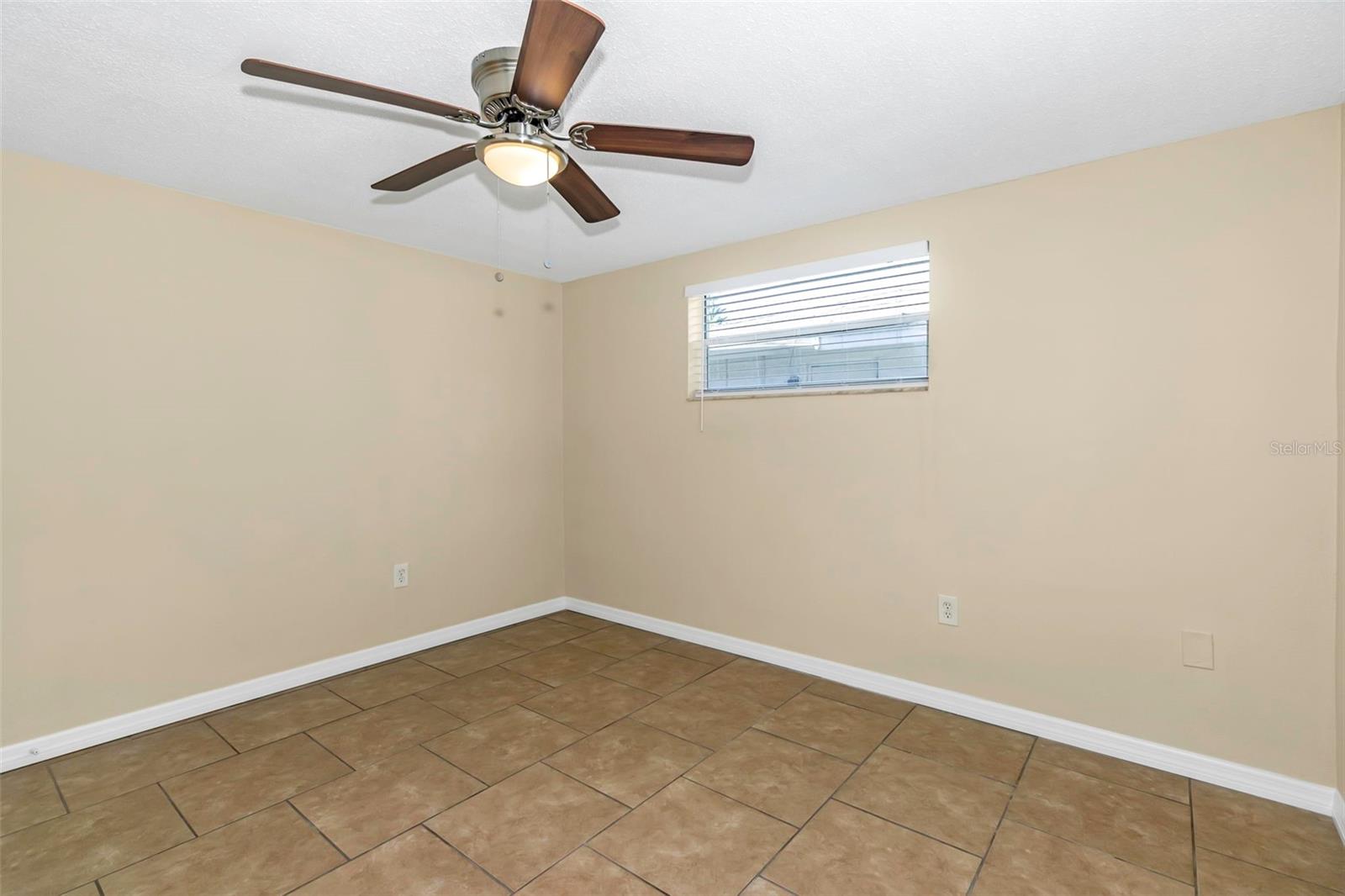 Listing photo id 10 for 7745 Yucca Drive