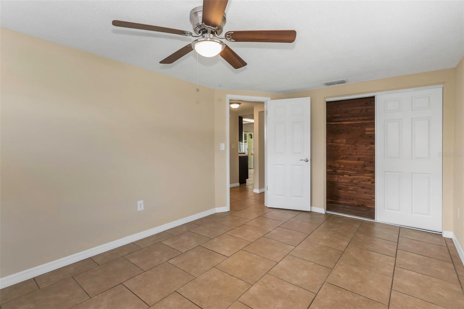 Listing photo id 15 for 7745 Yucca Drive