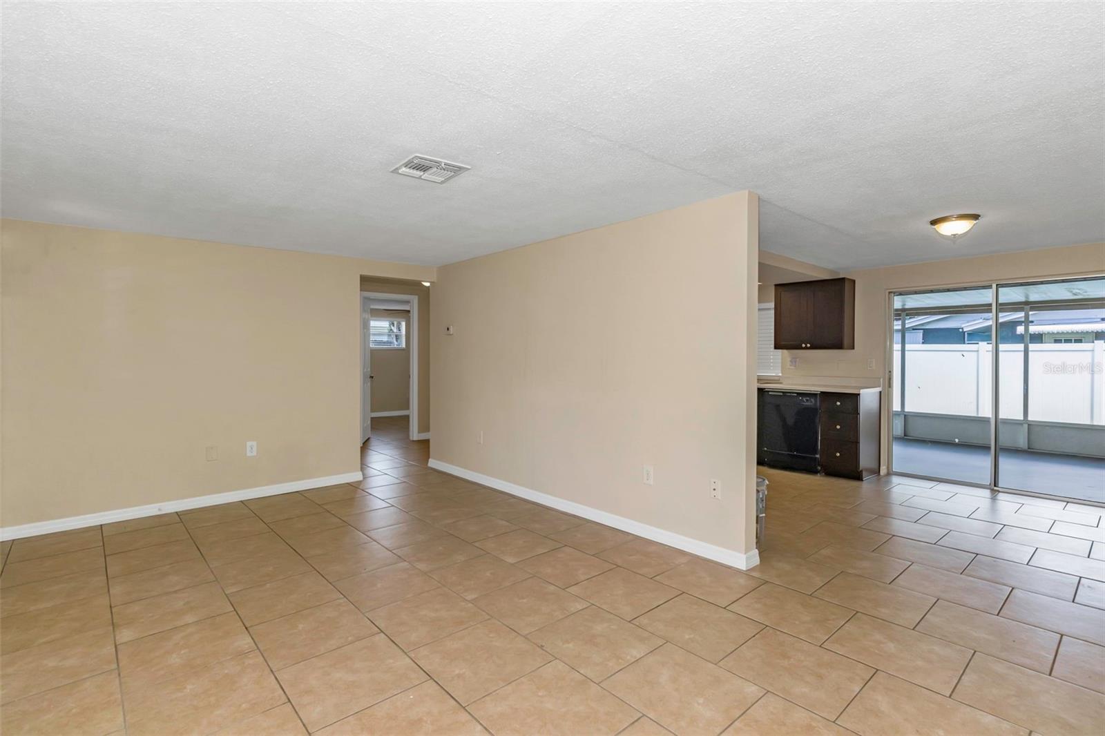 Listing photo id 1 for 7745 Yucca Drive